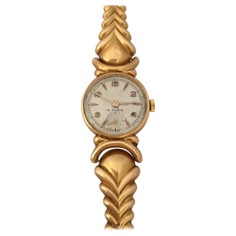 Le Coultre 1950s Vintage Gold And Diamond Ladies Dress Watch At 1stdibs