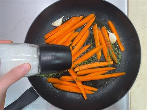 Ricetta Carote In Padella La Ricetta Di Giallozafferano