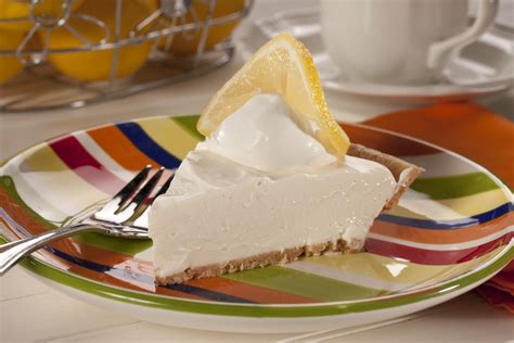 Lemon Pie? Oh My! | MrFood.com