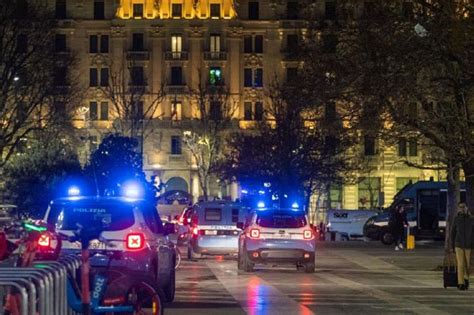 Sparatoria Nella Notte In Stazione Centrale Un Ferito In Codice Rosso