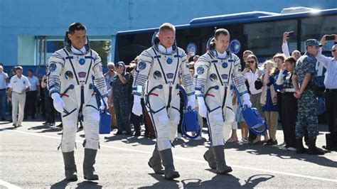 El astronauta de origen salvadoreño Frank Rubio ya está en la Estación