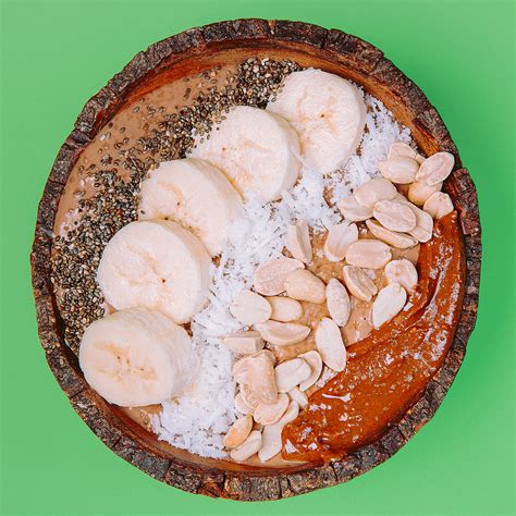 Smoothie Bowl De Plátano Con Crema De Cacahuate Con Cacao Morama