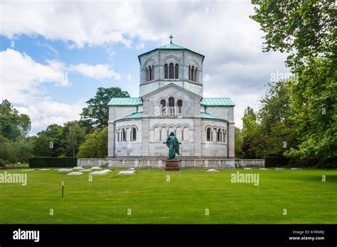 Frogmore windsor hi-res stock photography and images - Alamy