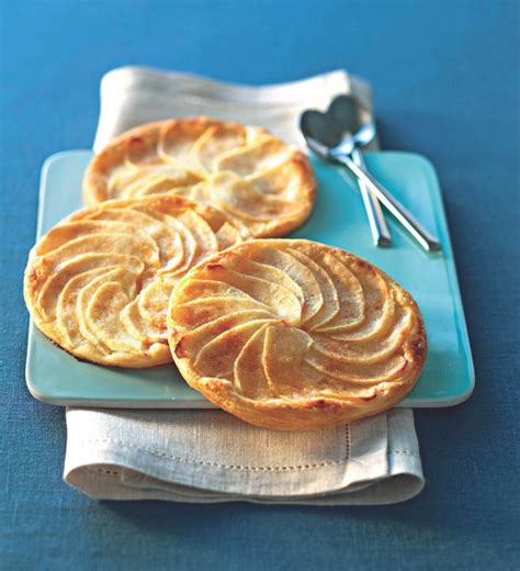 Recette tartelettes extra fines aux pommes et à la cannelle Marie Claire