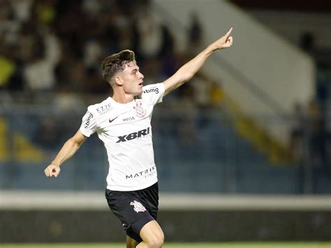 Corinthians e Flamengo avançam na Copinha os jogos e horários da