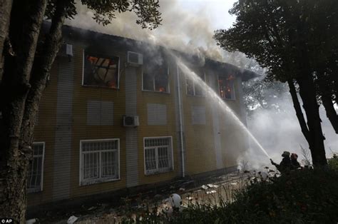 Fighting Rages In Donetsk As Ukraine Government Forces Close In Daily