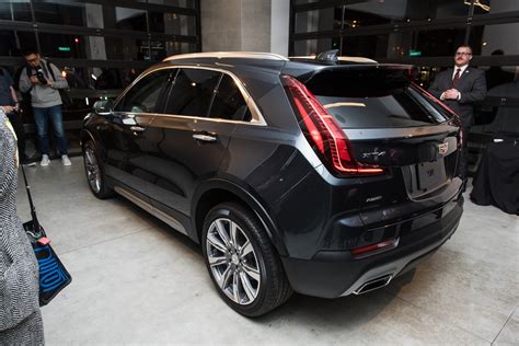 Our Best Look Yet At The 2019 Cadillac Xt4 Gm Authority