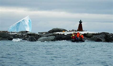 Elephant Island | Antarctica Travel Centre