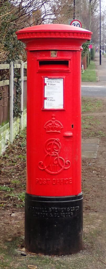 Post Box Bilton Lane Bilton Harrogate Habiloid Cc By Sa 2 0