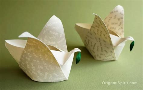 Peace Dove -How to Make an Origami Container in the Shape of a Dove