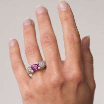 Bague Saphir Rose Et Diamants Bijou Contemporain Bague Moderne