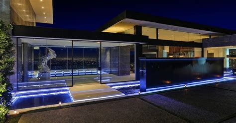 Passion For Luxury Modern Home In Bel Air California Designed By