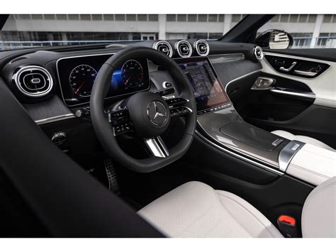 2023 Mercedes-Benz GLC-Class: 36 Interior Photos | U.S. News