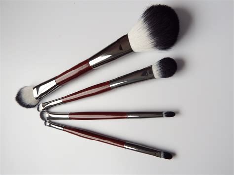 Double Ended Travel Makeup Brushes Set Elegant And Portable