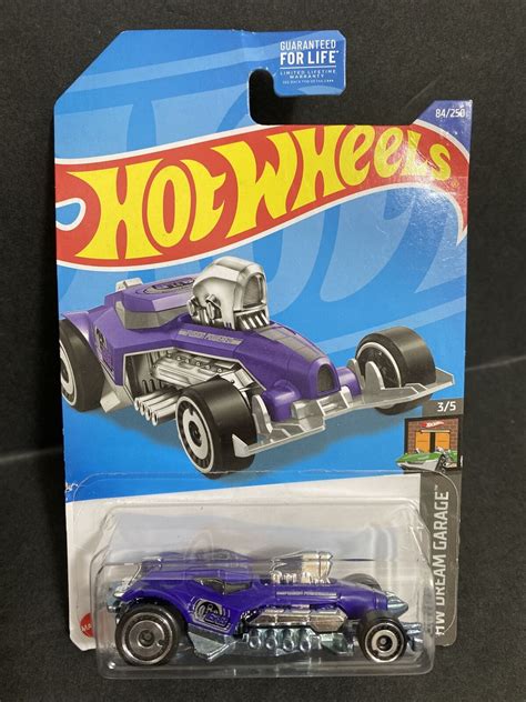 2022 Hot Wheels Fusionbusta 84 250 HW Dream Garage 3 5 Purple 1 64