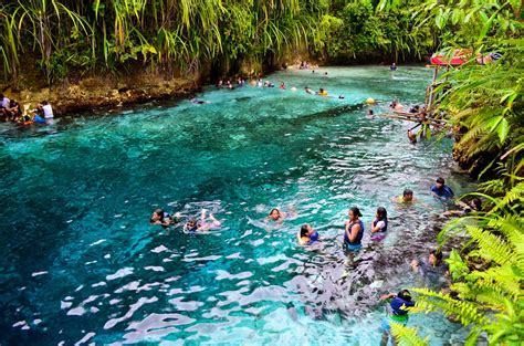 The Enchanted River of Hinatuan ~ Lakwatserong Mamoy