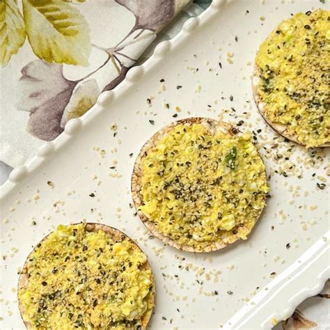 Galleta De Arroz Con Palta Huevo Duro Y Hemp Hearts