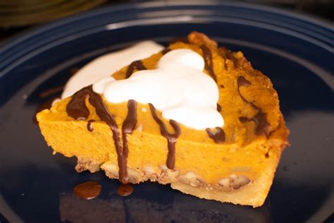 The Most Delicious Completely Vegan Pumpkin Pecan Pie