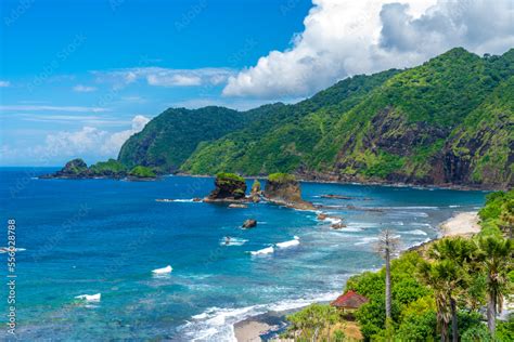 Landscape of Tanjung Papuma beach in Jember, the most beautiful beaches ...