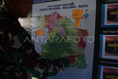 Rumah Rusak Akibat Gempa Malang Antara Foto