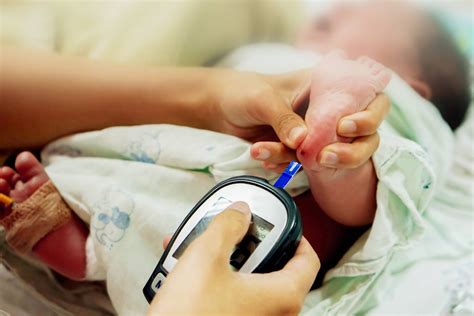 Neonatal Hypoglycemia Causes Symptoms And Prevention Being The Parent