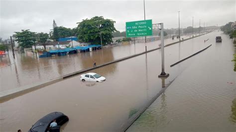 Chuva no Rio apenas sobre Anchieta bairro mais afetado caíram 1