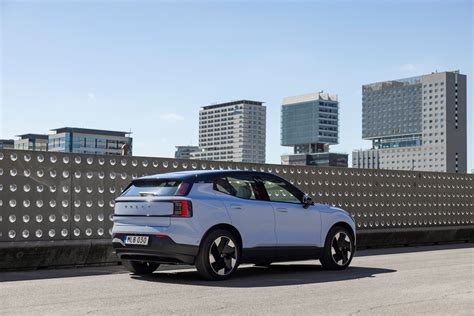 Volvo Ex Wins Electrifying Coms Car Of The Year Award For All Round