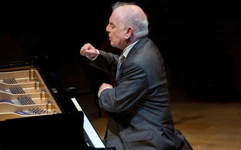 Daniel Barenboim Plays The Piano Sonatas By Beethoven Piano Sonata No 6 Mezzo Tv