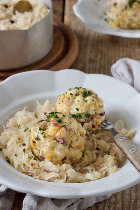 Tiroler Speckknödel Mit Sauerkraut Rezept Sweets And Lifestyle®️