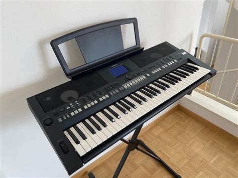 Keyboard Yamaha PSR S650 inkl Ständer Kaufen auf Ricardo