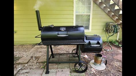 Oklahoma Joe S Highland Offset Smoker Assembly Seasoning And Review Youtube