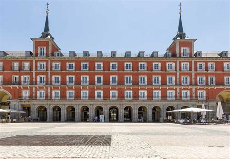 The 6 Best Hotels In Madrid, Spain | CuddlyNest