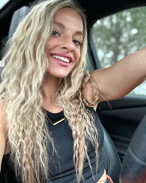 Teen Mom Mackenzie McKee Flaunts Her Toned Body In Hot Pink Pants And Tiny Top After Returning