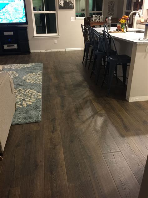 Pergo Outlast Vintage Tobacco Oak Floors Wood Laminate Flooring Modern Wood Floors