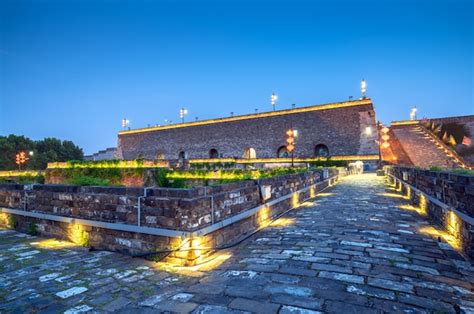 Premium Photo | Nanjing ancient city wall traditional architecture