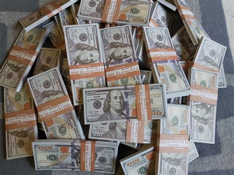 50 пачек 100$ купюр. Сувенирные Доллары для приколов: 1 249 грн ...