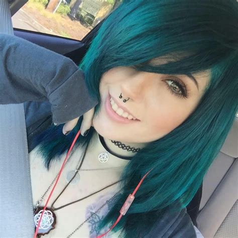 Pin By Pure Paradox On Leda Muir My Inspiration As A Teen Scene Hair Emo Hair Emo Scene Hair