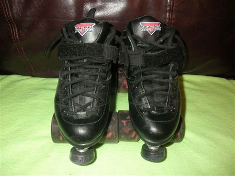 Black Sure Grip Rebel Roller Skates W Twister Wheels