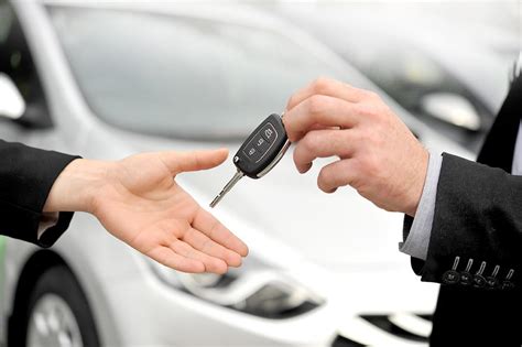 Sabes cómo se hace el cambio titularidad de un coche