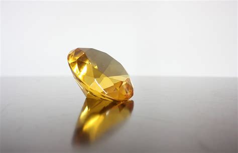 North America’s Largest Yellow Diamond Discovered in Canada - Howard ...