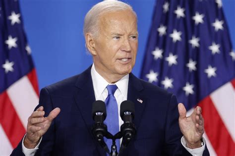 Les Infos De 18h Présidentielle Américaine Joe Biden Saccroche à