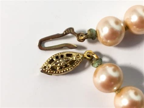 Retro Pearl Necklace W Gold Filigree Clasp Vintage Faux Etsy