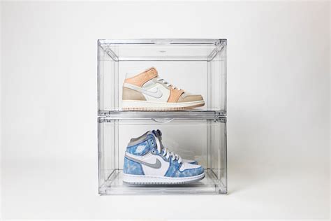 Side Door Sneaker Display Box | Transparent – SCHUMI