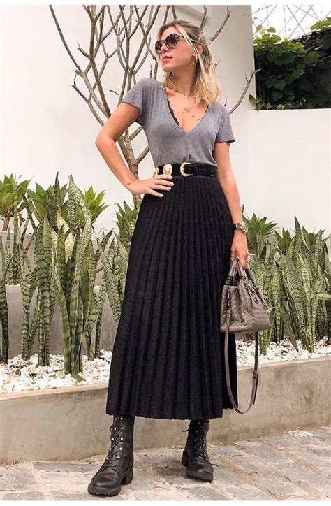 Pin De Claudia Rodrigues Em Pleated Skirt Looks Coturno Looks Looks