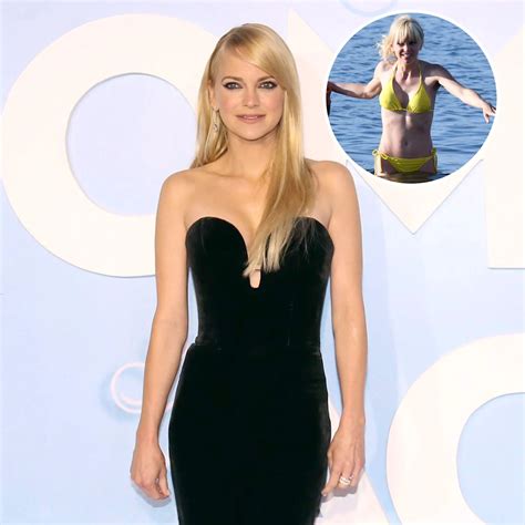 Anna Faris Bikini Looks Are Iconic See Her Gorgeous Swimsuit Photos Over The Years