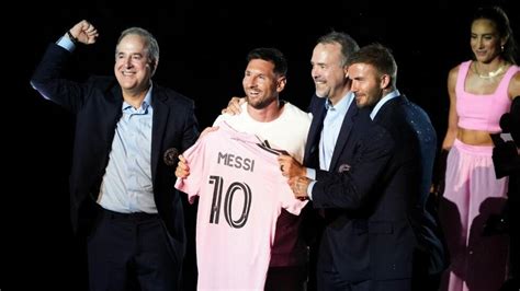 Messi Hailed As Americas Number At Rapturous Inter Miami Unveiling