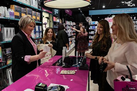 Offre Emploi CDI Coiffeur Conseiller de Vente en Coiffure Esthétique