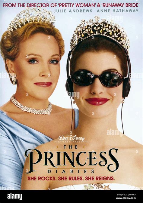 JULIE ANDREWS ANNE HATHAWAY THE PRINCESS DIARIES 2001 Stock Photo