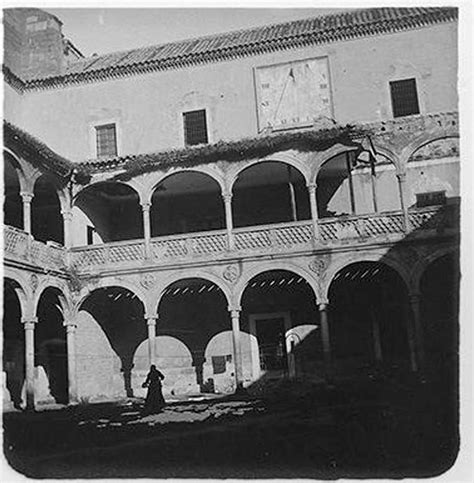 Patio Del Hospital De Santa Cruz En 1904 Fotografía De Au Flickr