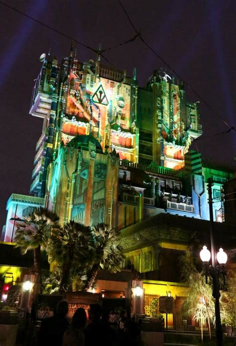 Reasons To Ride Disneylands Guardians Of The Galaxy Mission Breakout